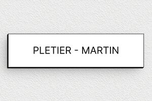 Plaque boite aux lettres plastique - PVC - bal-pvc-009-1 - 100 x 25 mm - blanc-noir - glue - bal-pvc-009-1