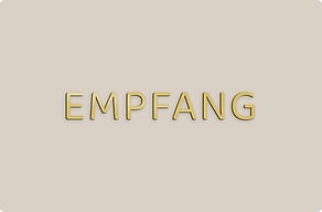 Dibond-Schild nach Maß - Schriftzug über dem Empfang - brosse-or - glue-cutout - cutout-at-empfang-als-schriftzug-in-runder-grotesk-goldfarbenes-aluminium