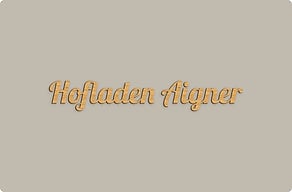 Ladenschilder - Schriftzug in Schreibschrift am Laden - bambou - glue-cutout - cutout-at-hofladen-schriftzug-in-massivholz-ladeneingang Ladenschilder - Schriftzug in Schreibschrift am Laden - bambou - glue-cutout - cutout-at-hofladen-schriftzug-in-massivholz-ladeneingang