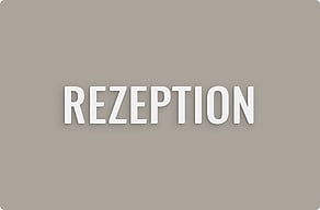 Hotelschilder - Wegweiser an der Gangwand - custom - glue-cutout - cutout-at-rezeption-als-schriftzug-an-der-gangwand
