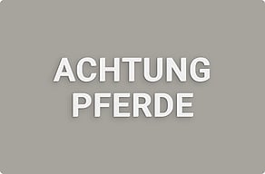 Pferdeschild - Warnhinweis am Koppelzaun - custom - glue-cutout - cutout-de-achtung-pferde-als-schriftzug-in-klarer-grotesk-weier-hartschaum-koppelzaun Pferdeschild - Warnhinweis am Koppelzaun - custom - glue-cutout - cutout-de-achtung-pferde-als-schriftzug-in-klarer-grotesk-weier-hartschaum-koppelzaun