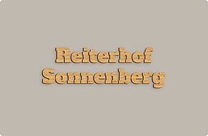 Pferdeschild - Hofname über der Einfahrt - bambou - glue-cutout - cutout-de-hofname-in-massiver-slab-schrift-okoume-massivholz-hofeinfahrt Pferdeschild - Hofname über der Einfahrt - bambou - glue-cutout - cutout-de-hofname-in-massiver-slab-schrift-okoume-massivholz-hofeinfahrt