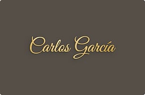 Placas para Bar y Restaurante - Nombre del chef en cursiva - poli-noir - glue-cutout - cutout-es-nombre-del-chef-en-laton-pulido-comedor
