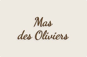 Plaque numéro maison en bois - Nom de mas en anglaise - noyer - glue-cutout - cutout-fr-nom-de-mas-en-noyer-entree Plaque numéro maison en bois - Nom de mas en anglaise - noyer - glue-cutout - cutout-fr-nom-de-mas-en-noyer-entree