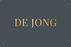 Gegraveerde Borden - Familienaam in reliëf voor de voordeur - poli-noir - glue-cutout - cutout-nl-familienaam-in-gepolijst-messing-voordeur