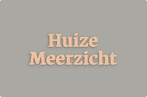 Portaal borden - Naam van de woning, losse letters - okoume - glue-cutout - cutout-nl-naam-van-de-woning-in-okoume-naast-de-poort Portaal borden - Naam van de woning, losse letters - okoume - glue-cutout - cutout-nl-naam-van-de-woning-in-okoume-naast-de-poort