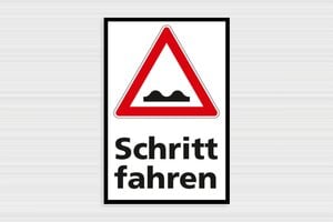 Schild für Verkehr und Transportmittel - Schild 'Ausfahrt von Landmaschinen' - 270 x 400 mm - PVC Forex - custom - none - de-verkehr-schild-001-3