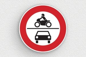 Schild für Verkehr und Transportmittel - Schild 'Busfahren verboten' - 300 x 300 mm - PVC - custom - glue - de-verkehr-zeichen-001-4