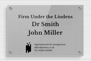 Law Office Signs - Engraved Plexiglass - gris-noir - screws-spacer - en-uk-law-firm-008-1-1748950210714