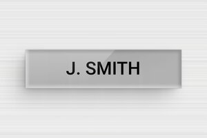 Acrylic Post Box Signs - Engraved Plexiglass - gris-noir - glue - en-uk-mailbox-sign-acrylic-001-4-1748960138020