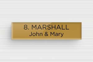 Acrylic Post Box Signs - Engraved Plexiglass - or-fonce-noir - none - en-uk-mailbox-sign-plexiglass-011-6-1748961928213