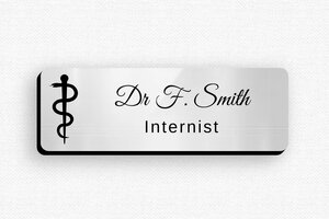 Healthcare Name Badges - Badge Engraved PVC - gris-brillant-noir - badge - en-uk-name-plate-007-3-1748953215524 Healthcare Name Badges - Badge Engraved PVC - gris-brillant-noir - badge - en-uk-name-plate-007-3-1748953215524