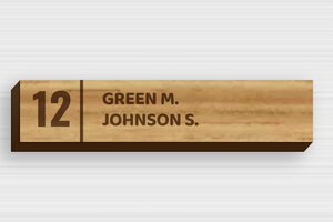 Doorbell Signs for Two Names - Engraved Wood - chene - glue - en-uk-wooden-mailbox-sign-002-4-1748959991522