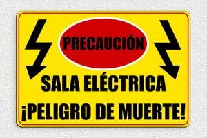 Señales de Riesgo Eléctrico - Cartel de peligro 'No operar' - undefined - custom - glue - es-cartel-electrico-001-4-1747825033107