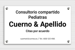 Placas de Plástico - PVC - undefined - blanc-noir - screws-caps - es-cartel-pvc-praxis-002-1-1747888788081