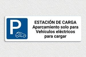 Señales de Obligación - Señal de aparcamiento 'Reservado para la carga' - undefined - custom - glue - es-reservado-vehiculos-electricos-001-3-1747820070810
