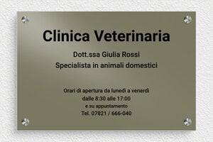 Targhe professionali in alluminio - Alluminio - undefined - taupe - screws-spacer - it-cartello-pratica-veterinaria-alluminio-003-1-1747218688936