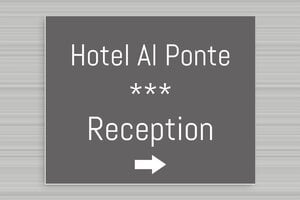 Segnaletica per hotel e alberghi - PVC - undefined - gris-souris-blanc - none - it-settore-turismo-hotel-reception-003-3-1747209019890