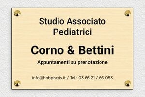 Targhe professionali in legno - PVC - undefined - erable-noir - screws-caps - it-studio-medico-in-legno-003-1-1747219307213