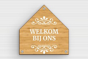 Hout naambordje voordeur - Houten bord 'Welkom bij ons aan de deur' - bambou - screws-caps - nl-nl-deur-bord-welkom-001-2-1756796321476