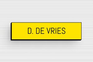 PVC Naamplaat deurbel - Gegraveerd PVC - jaune-noir - glue - nl-nl-deurbel-bordje-pvc-001-23-1756804461008