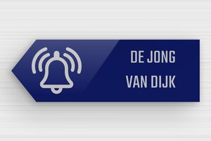 Pijlvormige Plaat - Gegraveerd plexiglas - bleu-argent - glue - nl-nl-deurbel-plaatje-twee-namen-003-2-1756800603294