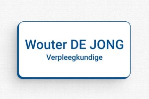 Apotheek Badges - Badge Gegraveerd PVC - blanc-bleu - badge - nl-nl-naambordje-009-3-1756799634214