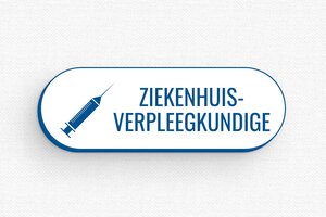 Apotheek Badges - Badge Gegraveerd PVC - blanc-bleu - badge - nl-nl-naambordje-016-3-1756799620784