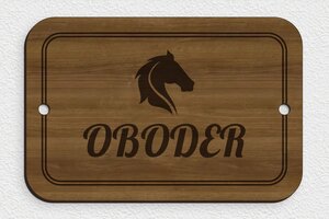 Naambord paard - Gegraveerd hout - noyer - holes-only - nl-nl-paardenstal-bord-001-5-1756722331030 Naambord paard - Gegraveerd hout - noyer - holes-only - nl-nl-paardenstal-bord-001-5-1756722331030