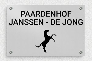 Naambord paard - Bedrukt aluminium - anodise-noir - screws-spacer - nl-nl-paardenstal-bord-007-1-1756808837449 Naambord paard - Bedrukt aluminium - anodise-noir - screws-spacer - nl-nl-paardenstal-bord-007-1-1756808837449