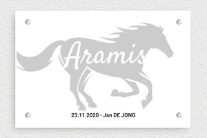 Naambord paard - Geëxpandeerd PVC - custom - screws - nl-nl-paardenstal-bord-011-1-1756805491912 Naambord paard - Geëxpandeerd PVC - custom - screws - nl-nl-paardenstal-bord-011-1-1756805491912