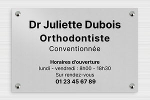 Plaque Professionnelle Aluminium - plaquepro-job-orthodontiste-001-478 - 300 x 200 mm - anodise - screws-caps - plaquepro-job-orthodontiste-001-478