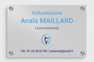 Plaque Orthondontiste - plaquepro-job-orthodontiste-quadri-002-3 - 300 x 200 mm - anodise - screws-spacer - plaquepro-job-orthodontiste-quadri-002-3