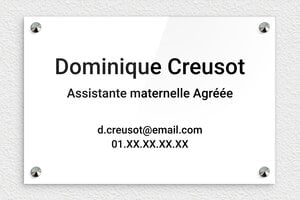 Plaque Professionnelle Assistante Maternelle - ppro-assistante-mat-001-2 - 300 x 200 mm - blanc-noir - screws-caps - ppro-assistante-mat-001-2