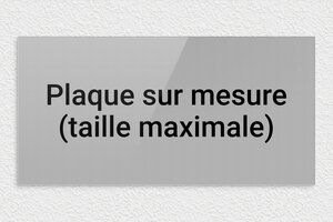 Plaque gravée argent - sur-mesure-max-plexi-gris - 600 x 300 mm - gris-noir - none - sur-mesure-max-plexi-gris