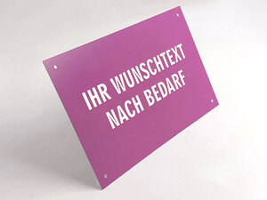 Rosafarbenes Schild