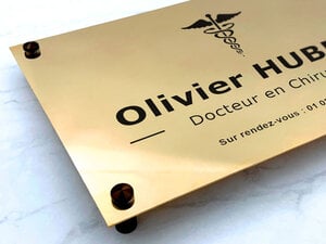 Plaque Professionnelle Chriurgien-thumbnail
