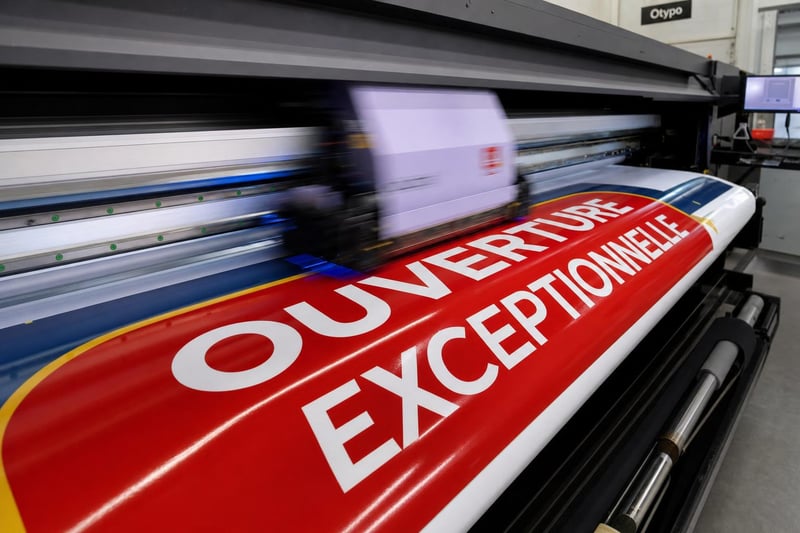 Autocollant Publicitaire Personnalisé sur Mesure pour Professionnels-thumbnail