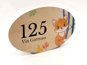 Numeri civici in legno
