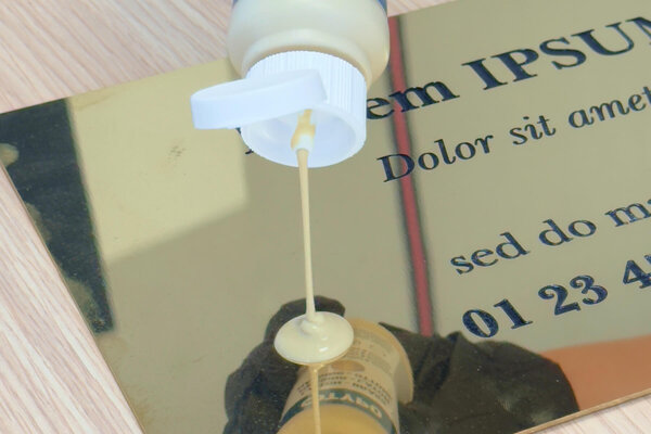 sign-other-bottle-brass-undefined-1-thumbnail
